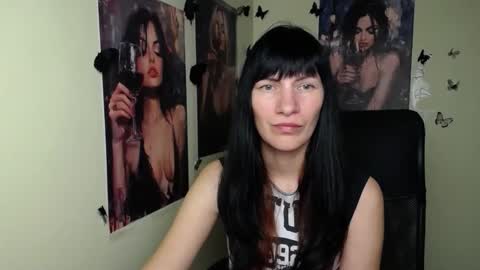 Rosalinda online show from April 14, 6:52 pm