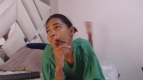 luna online show from March 25, 1:47 pm