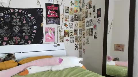 wonderconnie online show from November 4, 4:34 pm