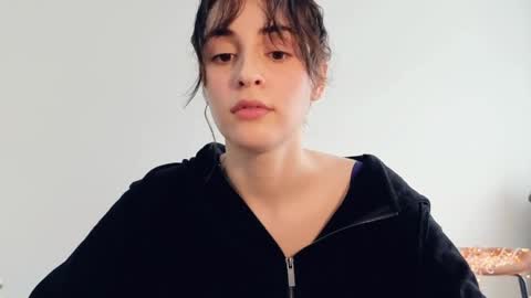 Stia online show from April 5, 1:21 pm