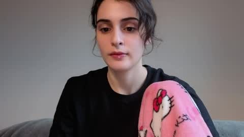 Stia online show from March 29, 2:16 pm