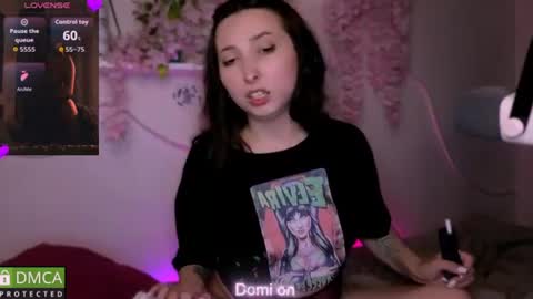Sue online show from July 23, 1:58 am