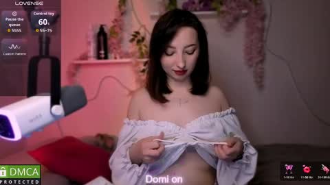 Sue online show from April 19, 2:11 am