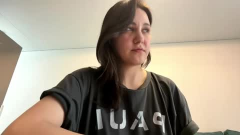 lily online show from April 24, 5:32 am