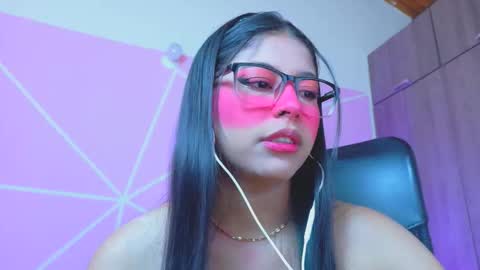 XALLYSONX online show from April 7, 11:56 am