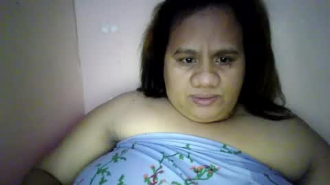 xjuicytits online show from July 9, 11:23 am