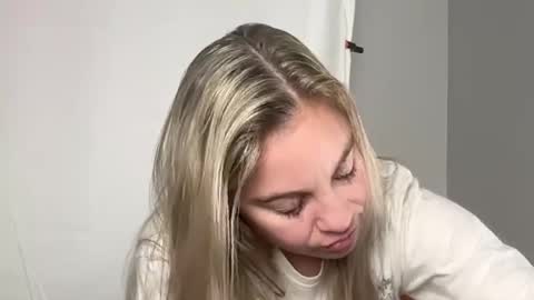 Morgan Rose online show from February 25, 12:20 am