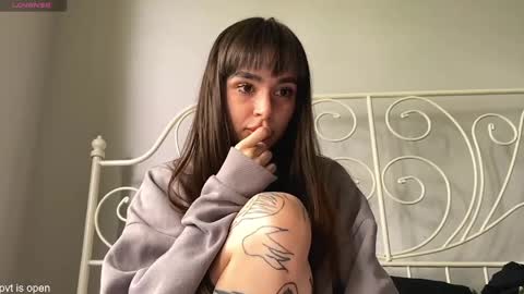 Lily online show from May 22, 12:14 pm