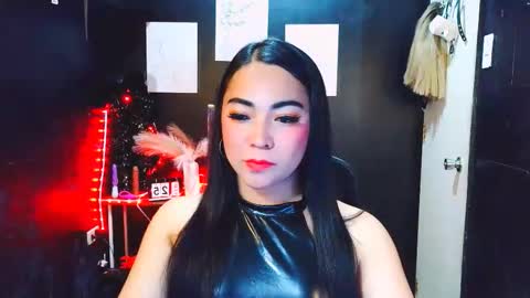 xxslutty kim online show from February 25, 2:26 pm