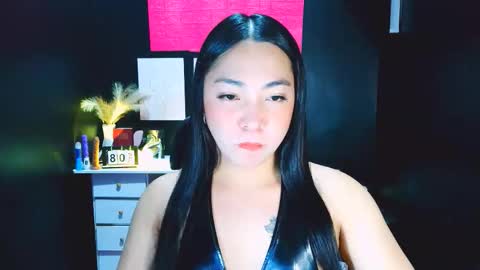 xxslutty kim online show from January 8, 12:53 pm