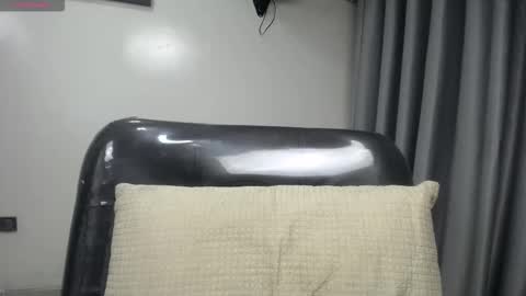 yazhini online show from March 26, 12:29 pm