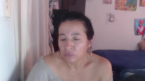 yasmin_love85 online show from April 10, 3:07 pm