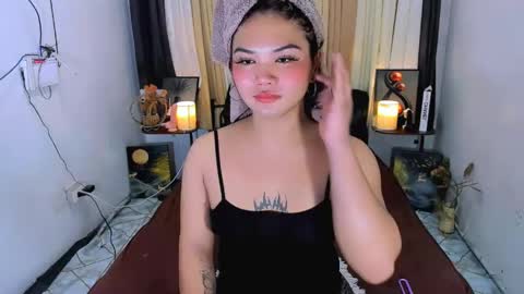 yhanna_08 online show from May 24, 8:57 am