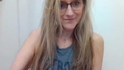 yogabuttttttt online show from July 29, 6:02 am
