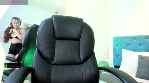 Yoselin online show from March 18, 3:11 am