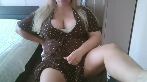 Maria Love online show from May 20, 8:33 am