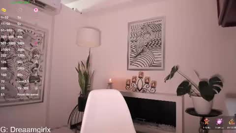 Isabella online show from August 4, 1:22 am