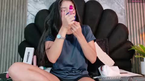 your_submissive_ online show from May 15, 7:49 pm
