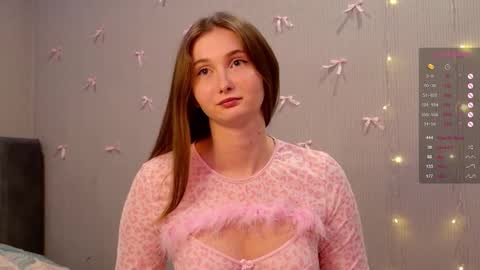 creamysister online show from February 3, 9:18 pm