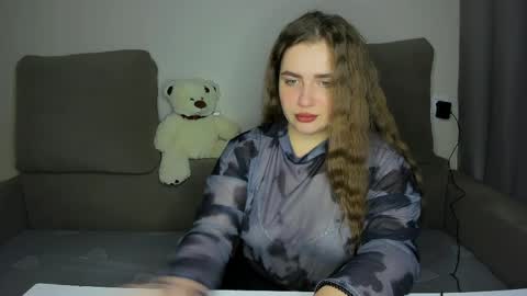 yourgem__ online show from April 5, 3:00 pm