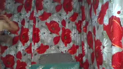 im MAY online show from March 3, 12:22 pm