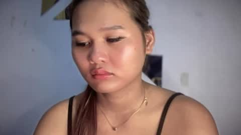 yoursweetgirl_zia online show from May 15, 8:06 am