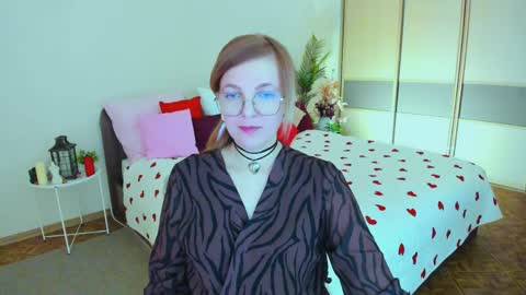 Alice online show from March 25, 9:56 am