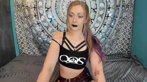 YourVenus00 -Follow my OF online show from June 2, 11:22 am