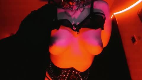 Yue Eclipsa online show from March 23, 4:40 am