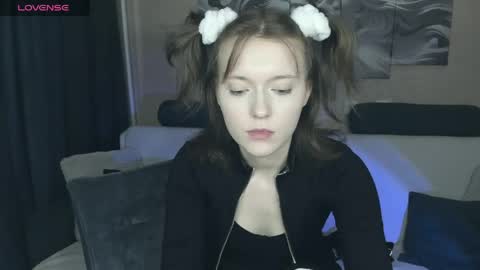 YukiShine online show from April 27, 11:29 am