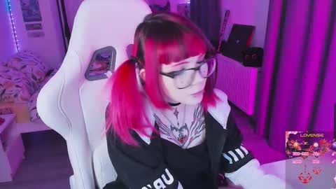 Yumi 3 online show from March 26, 8:43 pm