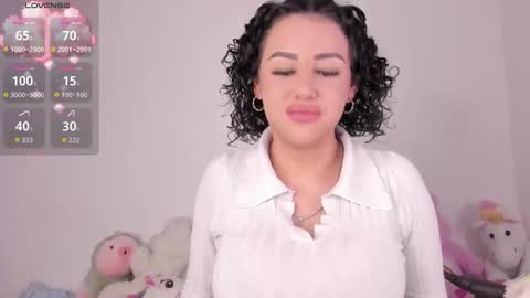 yunahott_ online show from March 17, 5:44 am