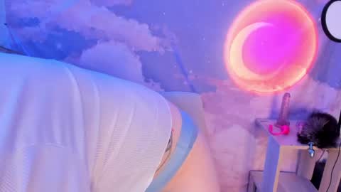 Yuna online show from April 14, 10:10 pm