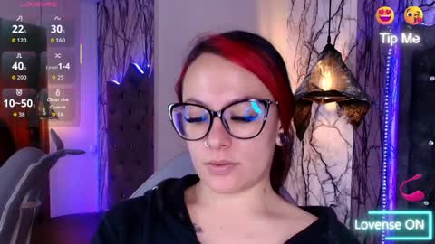   online show from April 10, 6:47 pm