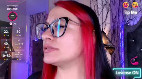   online show from April 8, 6:32 pm