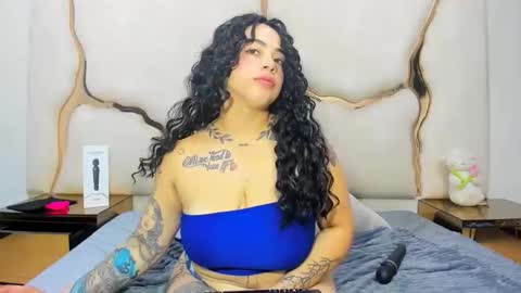 Zayra online show from April 12, 3:15 pm