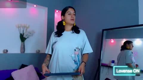 Karolyne online show from December 20, 2:54 pm