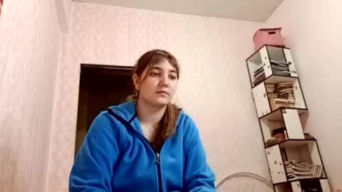zeniabrossoit online show from May 18, 2:56 pm