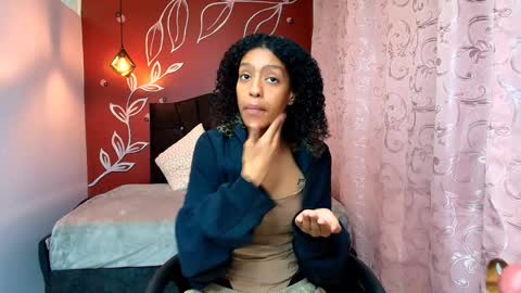 Zia Green online show from December 6, 12:05 pm