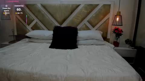 zia online show from March 24, 11:15 am