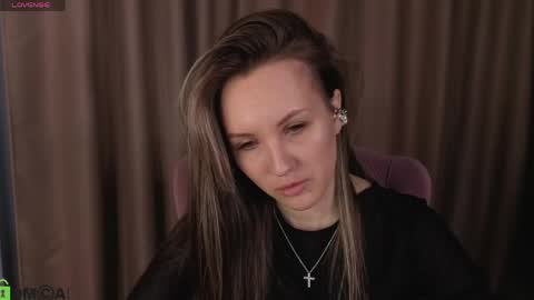 Zlata  Mon Tue Thu Fri Sun Sa GMT 3 0000pm - 0600pm  online show from May 16, 9:34 am