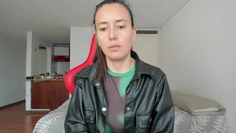 ZOE online show from April 24, 9:06 pm