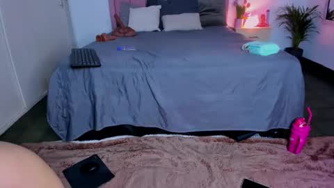 CuteZoe online show from April 30, 2:55 pm