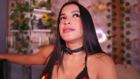 zoey fox  online show from April 12, 2:14 am