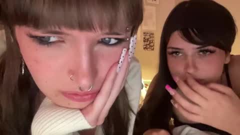 zoeyyb666 online show from March 31, 7:08 am