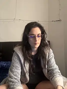 WhiteVenus online show from March 21, 8:41 am