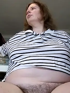 xxSexyBushLinnxx online show from January 13, 1:15 pm