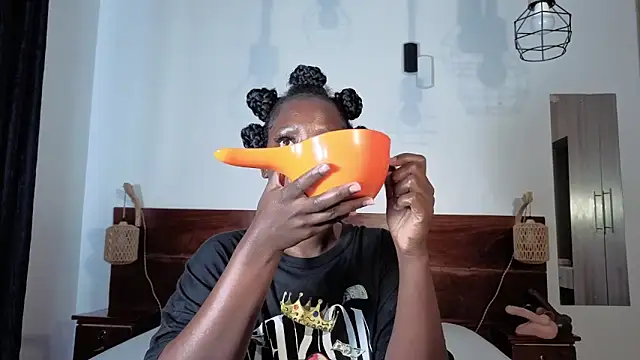 Elegant Ebony online show from March 1, 11:21 am