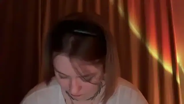 Isabel-Bailey online show from April 16, 8:08 pm