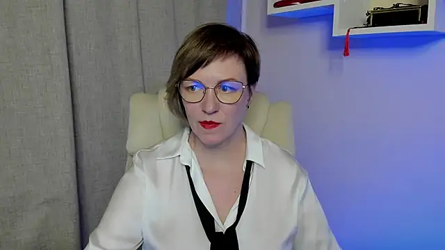 feliziaDesire online show from May 7, 1:48 pm
